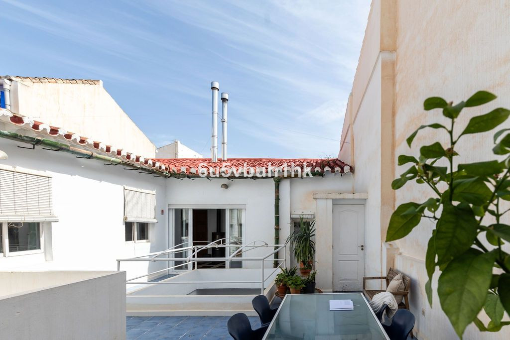 8 Bed Townhouse for sale in Málaga Costa Del Sol, Málaga, Spain