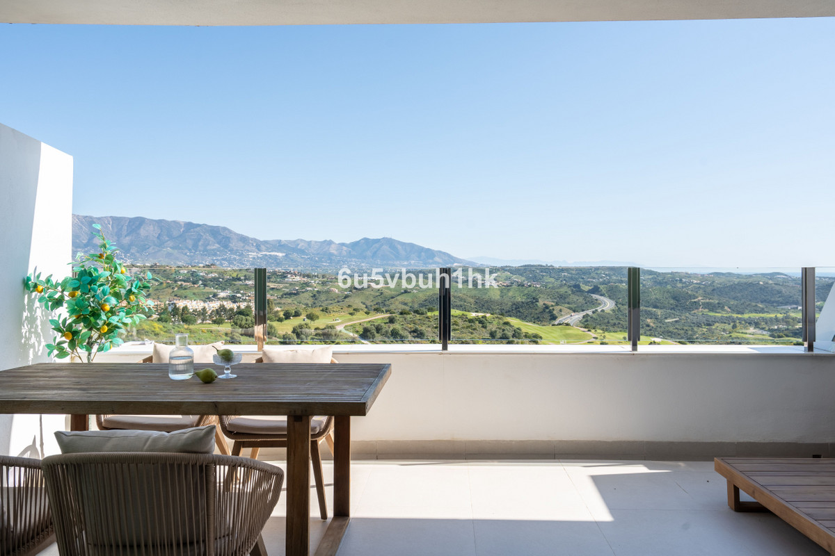 2 Bed Apartment for sale in Calanova Golf Costa Del Sol, Málaga, Spain