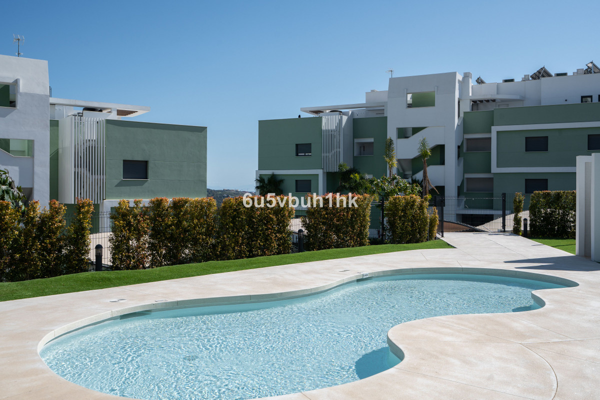 2 Bed Apartment for sale in Calanova Golf Costa Del Sol, Málaga, Spain