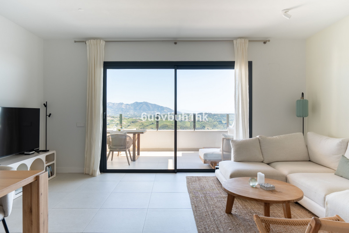 2 Bed Apartment for sale in Calanova Golf Costa Del Sol, Málaga, Spain