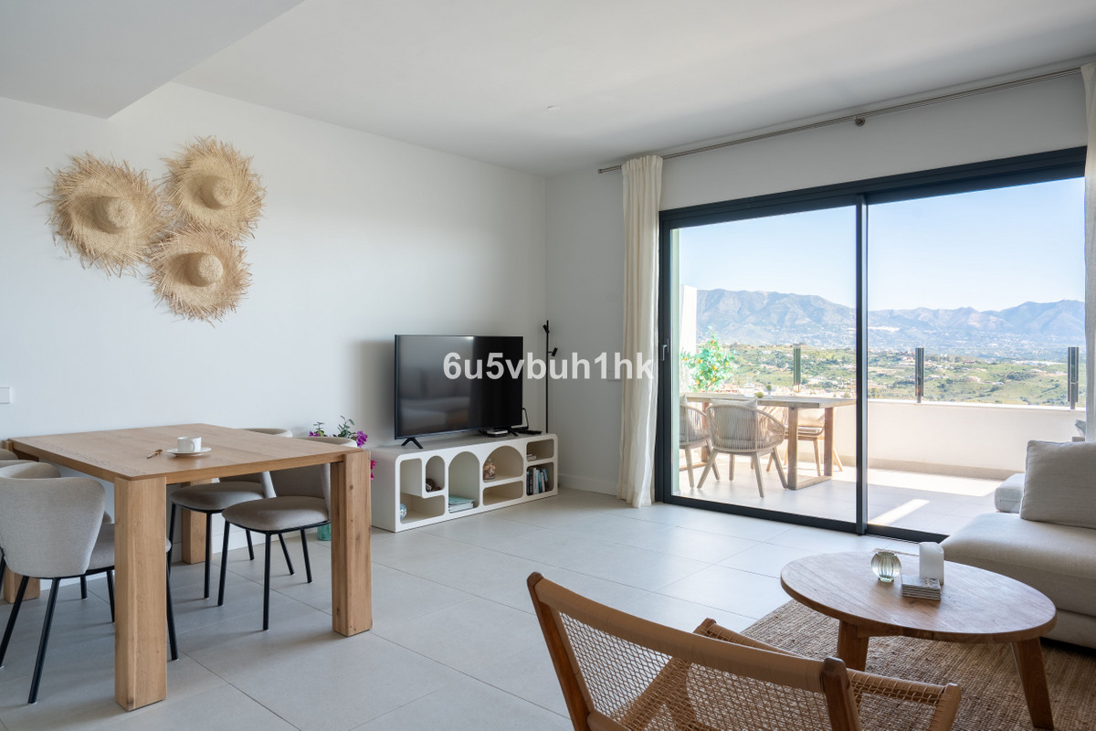 2 Bed Apartment for sale in Calanova Golf Costa Del Sol, Málaga, Spain