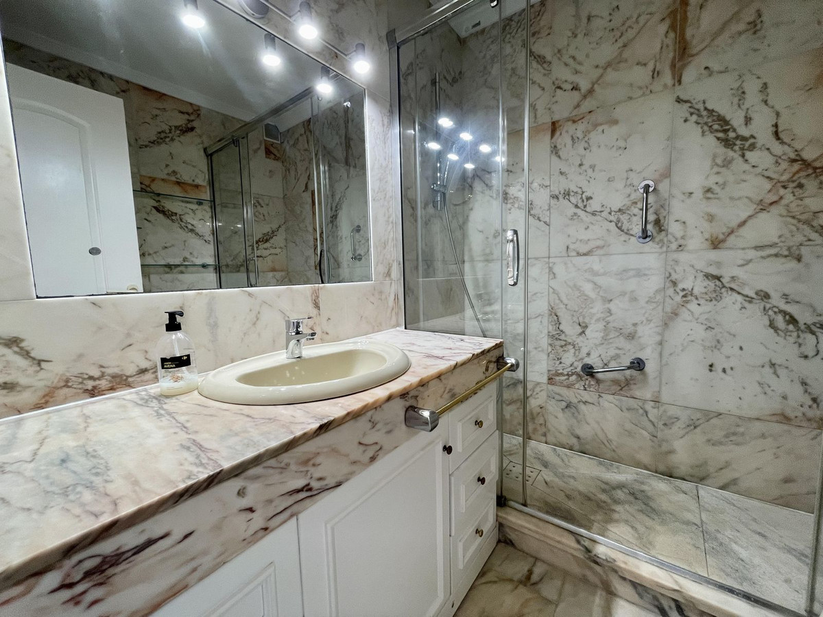 2 Bed Townhouse for sale in Calahonda Costa Del Sol, Málaga, Spain