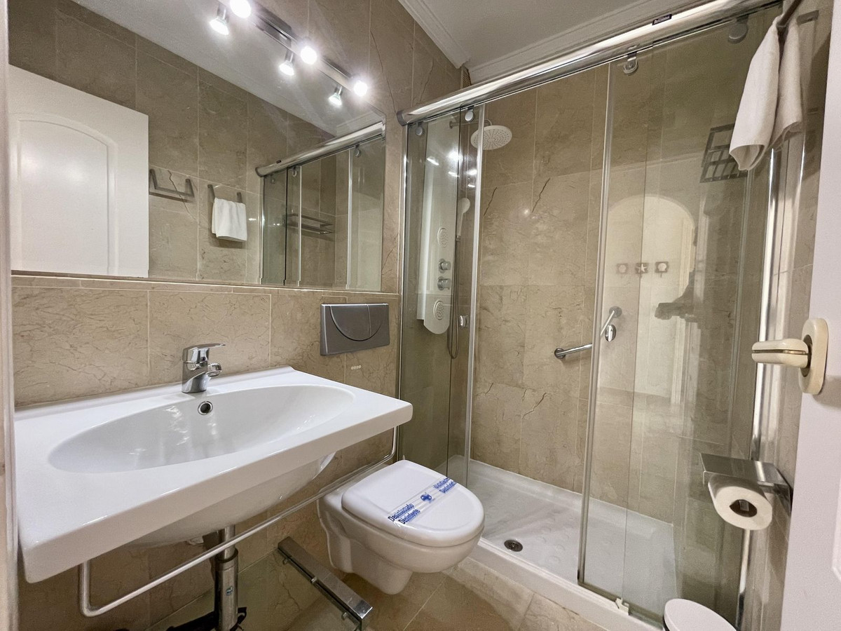 2 Bed Townhouse for sale in Calahonda Costa Del Sol, Málaga, Spain