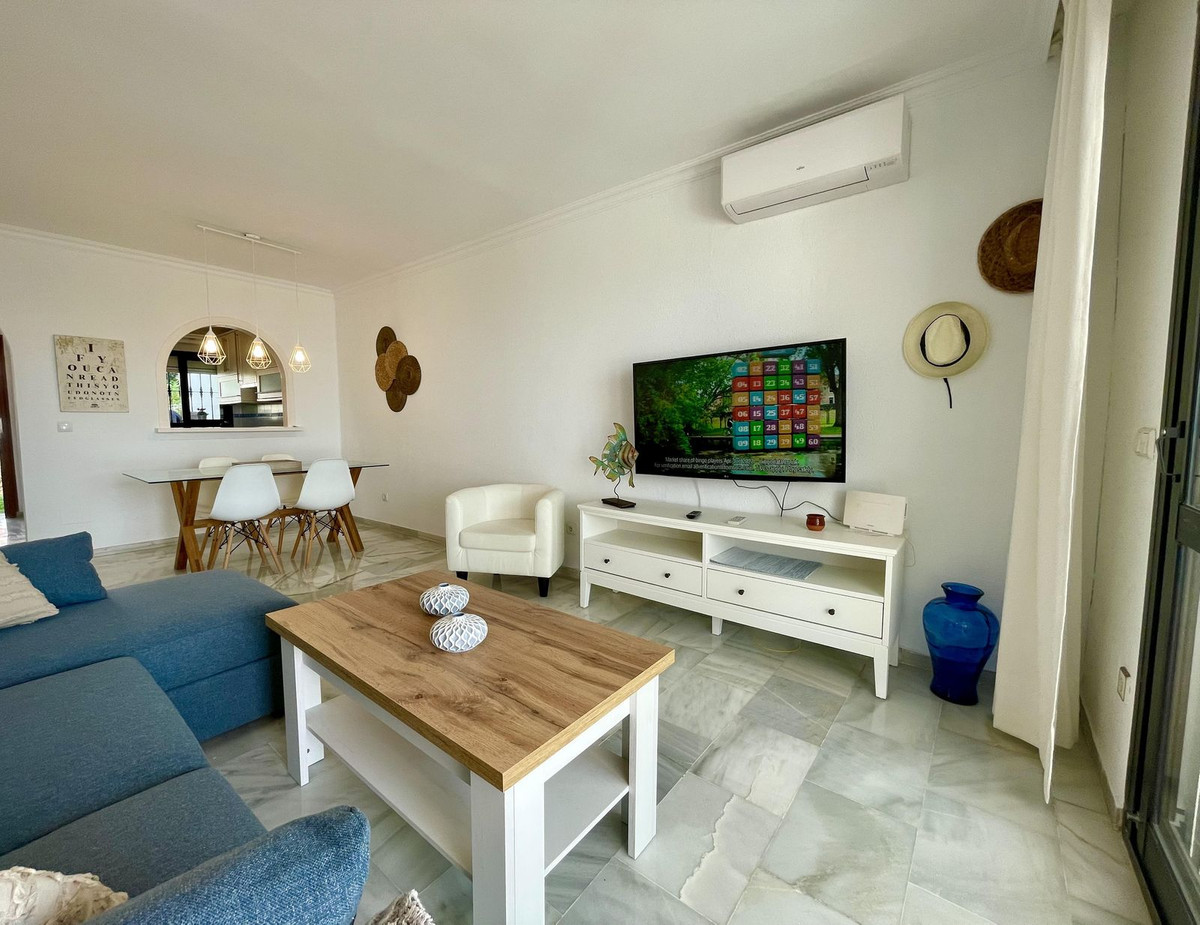 2 Bed Townhouse for sale in Calahonda Costa Del Sol, Málaga, Spain