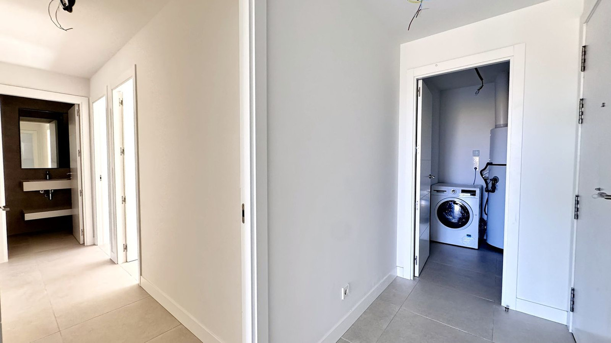Se vende Apartamento Planta Media de 3 dormitorios en Costa Del Sol, Málaga, España