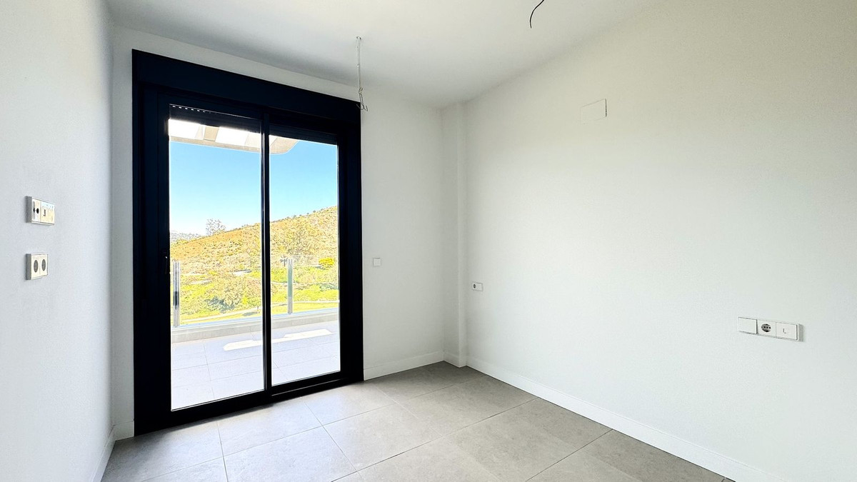 Se vende Apartamento Planta Media de 3 dormitorios en Costa Del Sol, Málaga, España