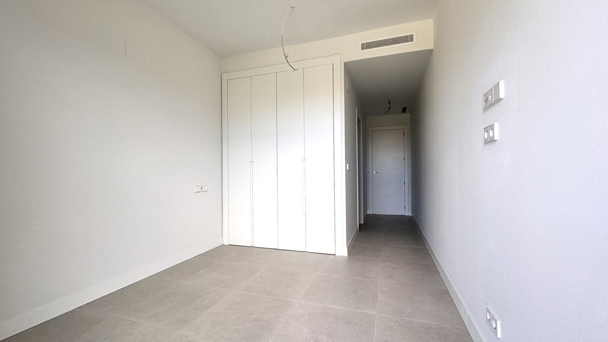 Se vende Apartamento Planta Media de 3 dormitorios en Costa Del Sol, Málaga, España