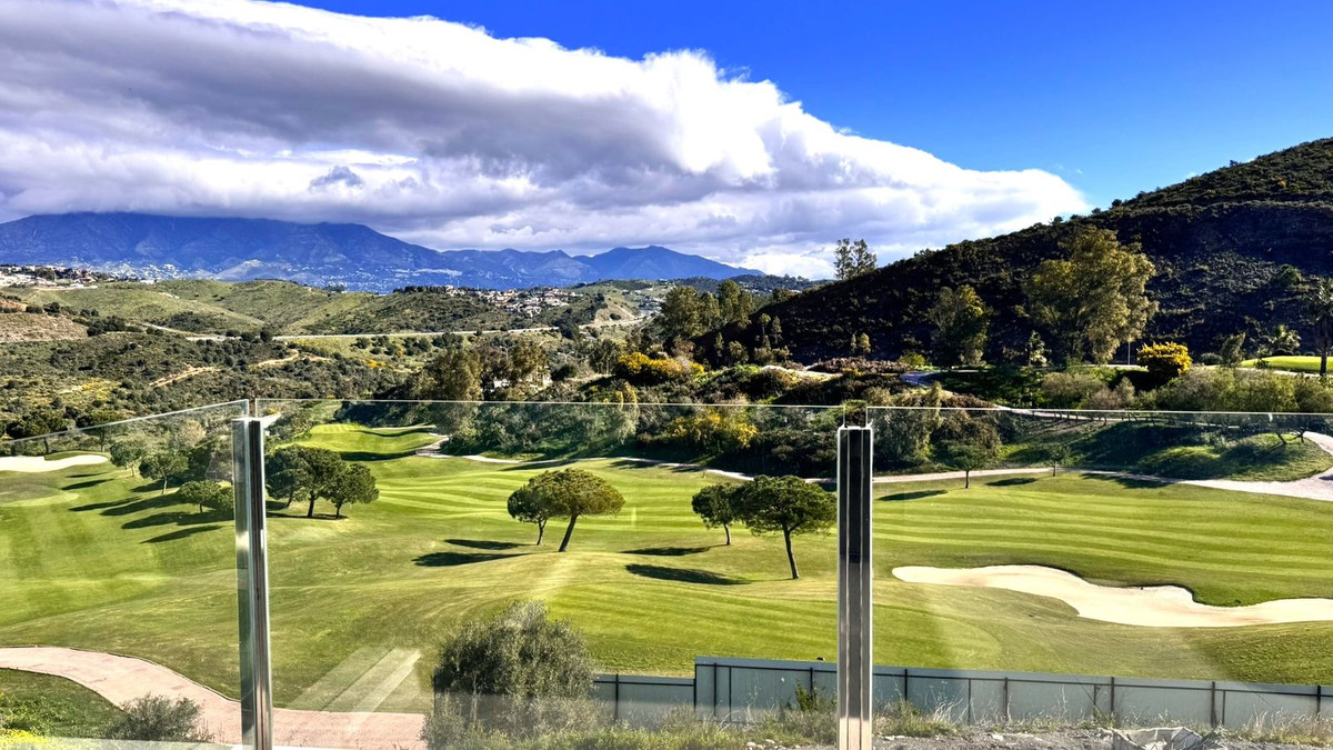 Se vende Apartamento Planta Media de 3 dormitorios en Costa Del Sol, Málaga, España