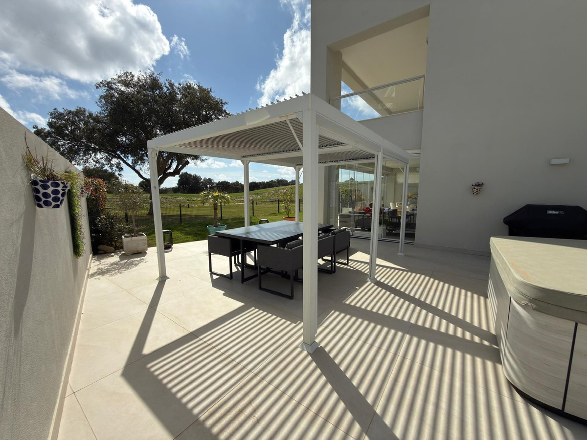3 Bed Apartment for sale in San Roque Costa Del Sol, Cádiz, Spain