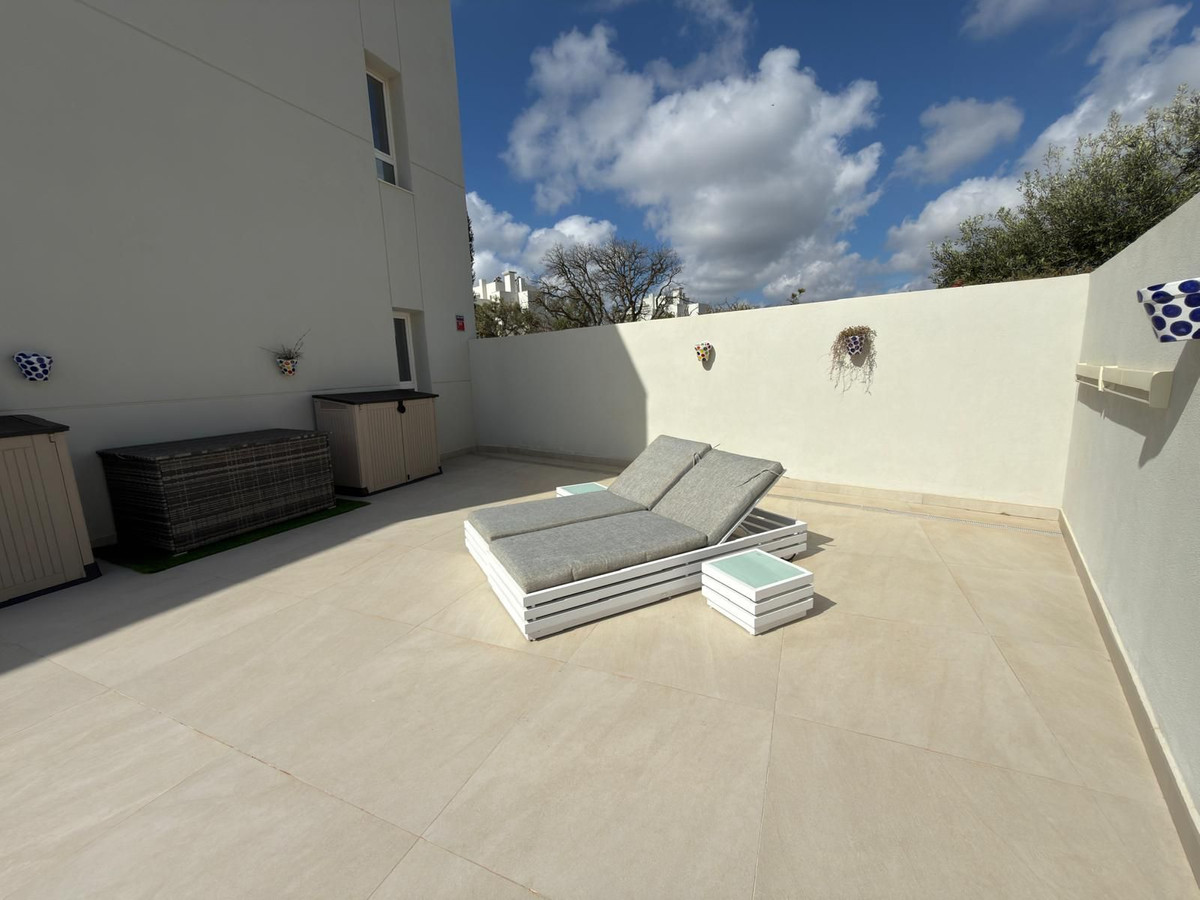 3 Bed Apartment for sale in San Roque Costa Del Sol, Cádiz, Spain