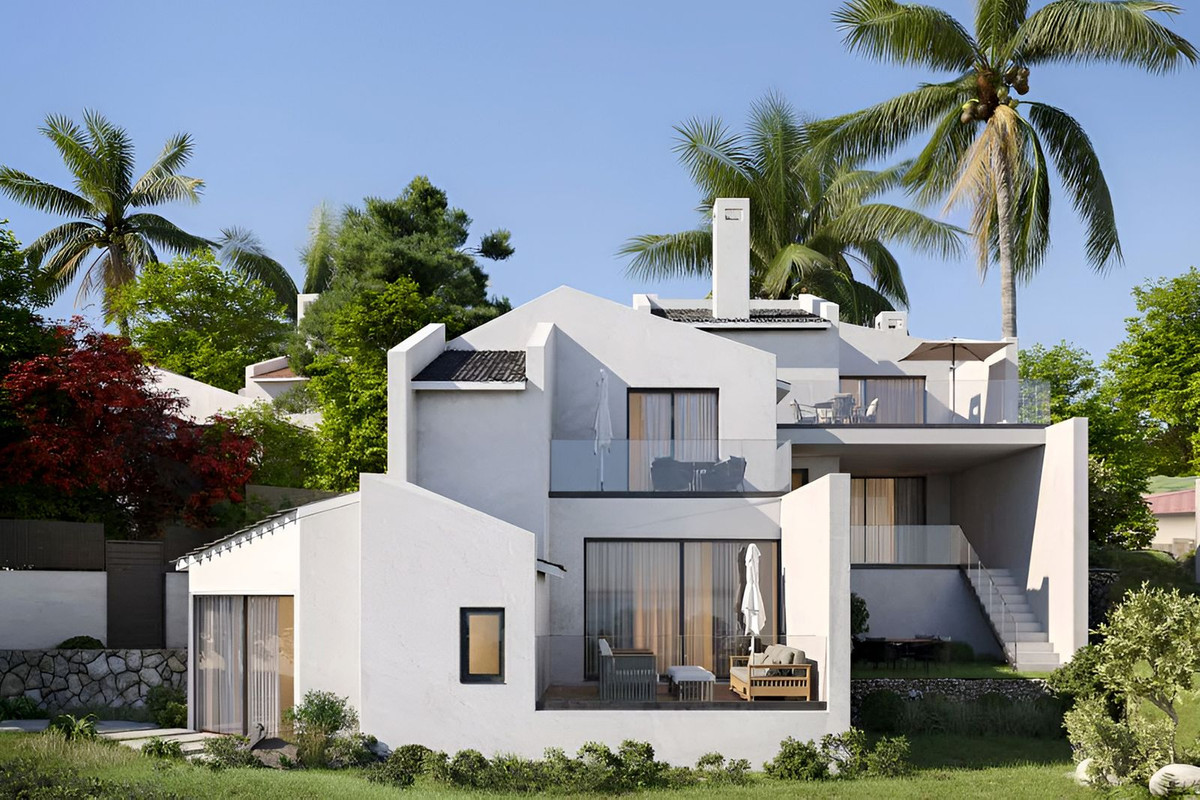 2 Bed Townhouse for sale in Estepona Costa Del Sol, Málaga, Spain