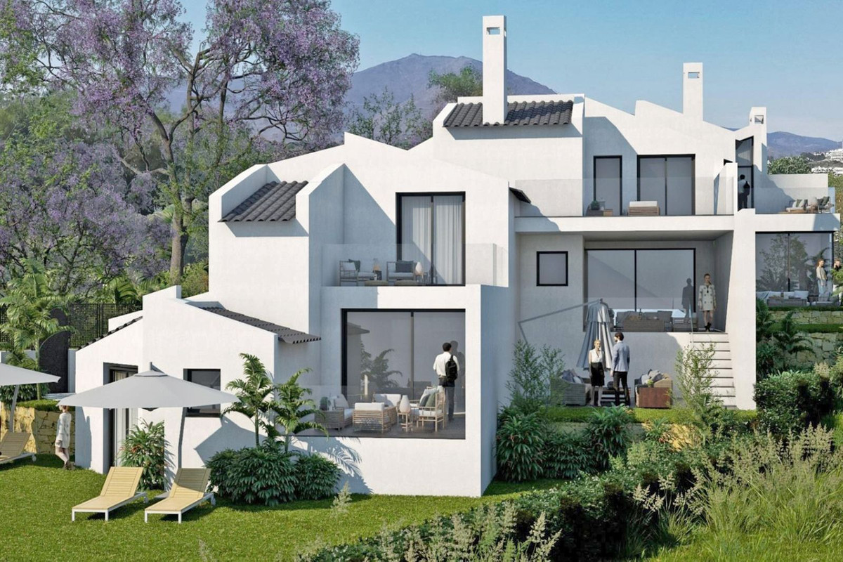 2 Bed Townhouse for sale in Estepona Costa Del Sol, Málaga, Spain
