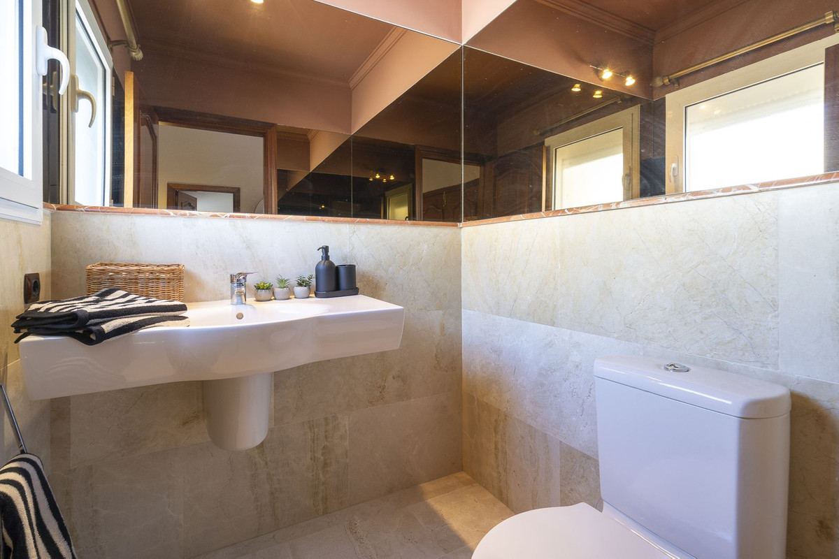 6 Bed Townhouse for sale in Mijas Costa Del Sol, Málaga, Spain