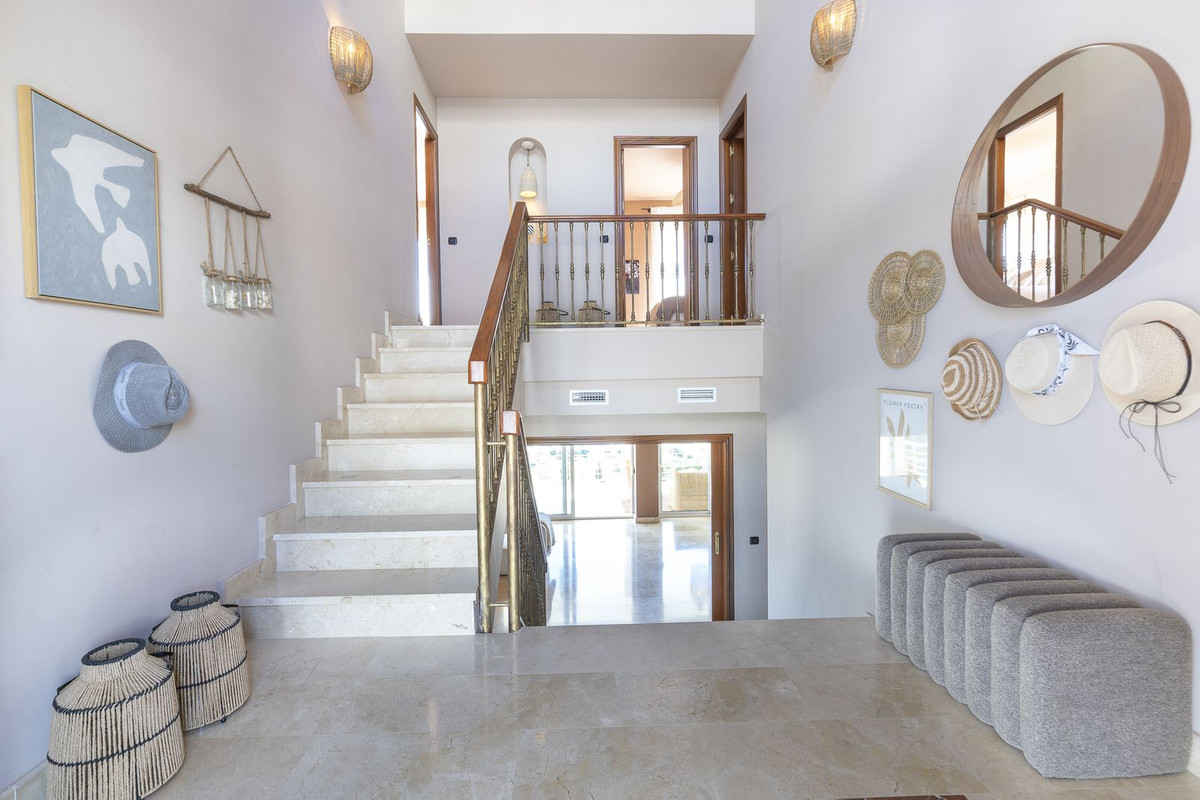 6 Bed Townhouse for sale in Mijas Costa Del Sol, Málaga, Spain