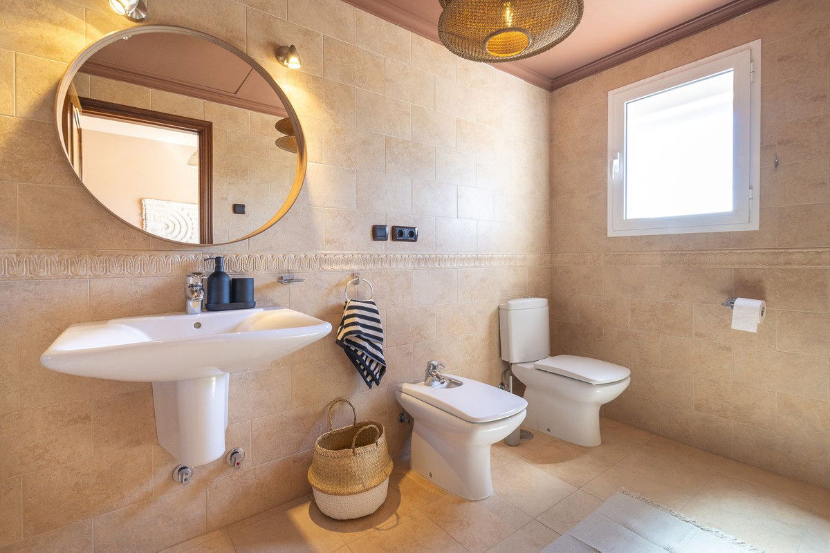 6 Bed Townhouse for sale in Mijas Costa Del Sol, Málaga, Spain