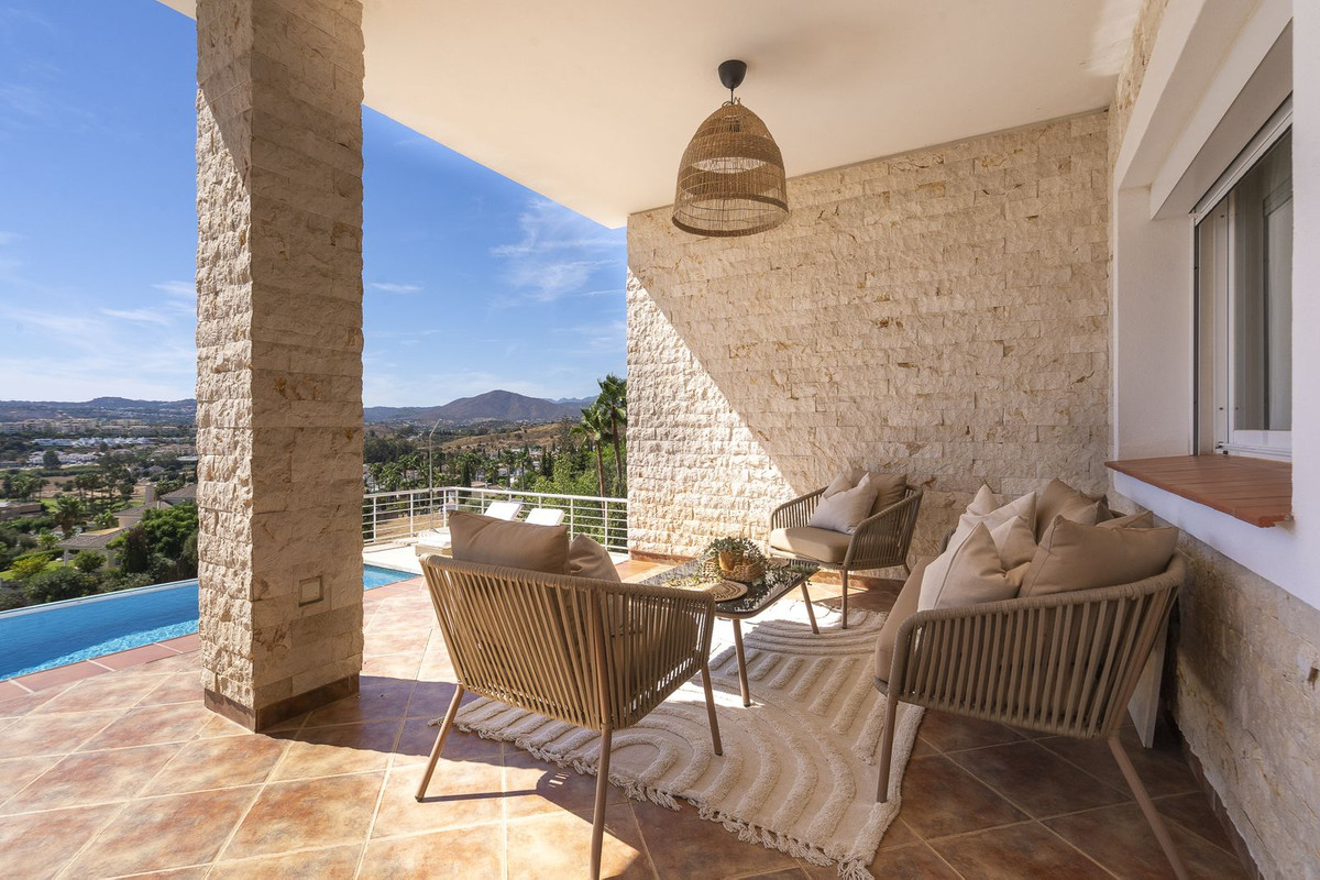 6 Bed Townhouse for sale in Mijas Costa Del Sol, Málaga, Spain