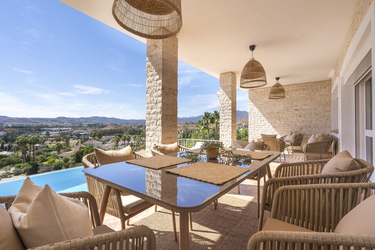 6 Bed Townhouse for sale in Mijas Costa Del Sol, Málaga, Spain