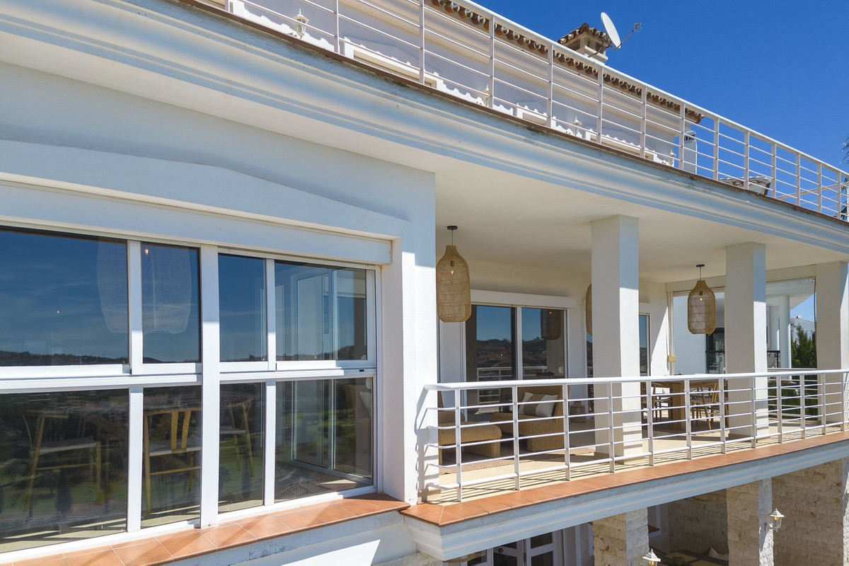 6 Bed Townhouse for sale in Mijas Costa Del Sol, Málaga, Spain