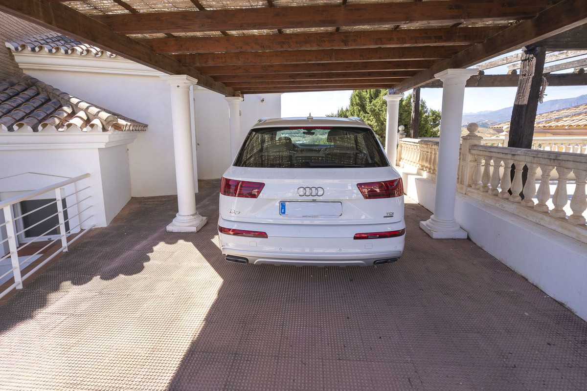 6 Bed Townhouse for sale in Mijas Costa Del Sol, Málaga, Spain