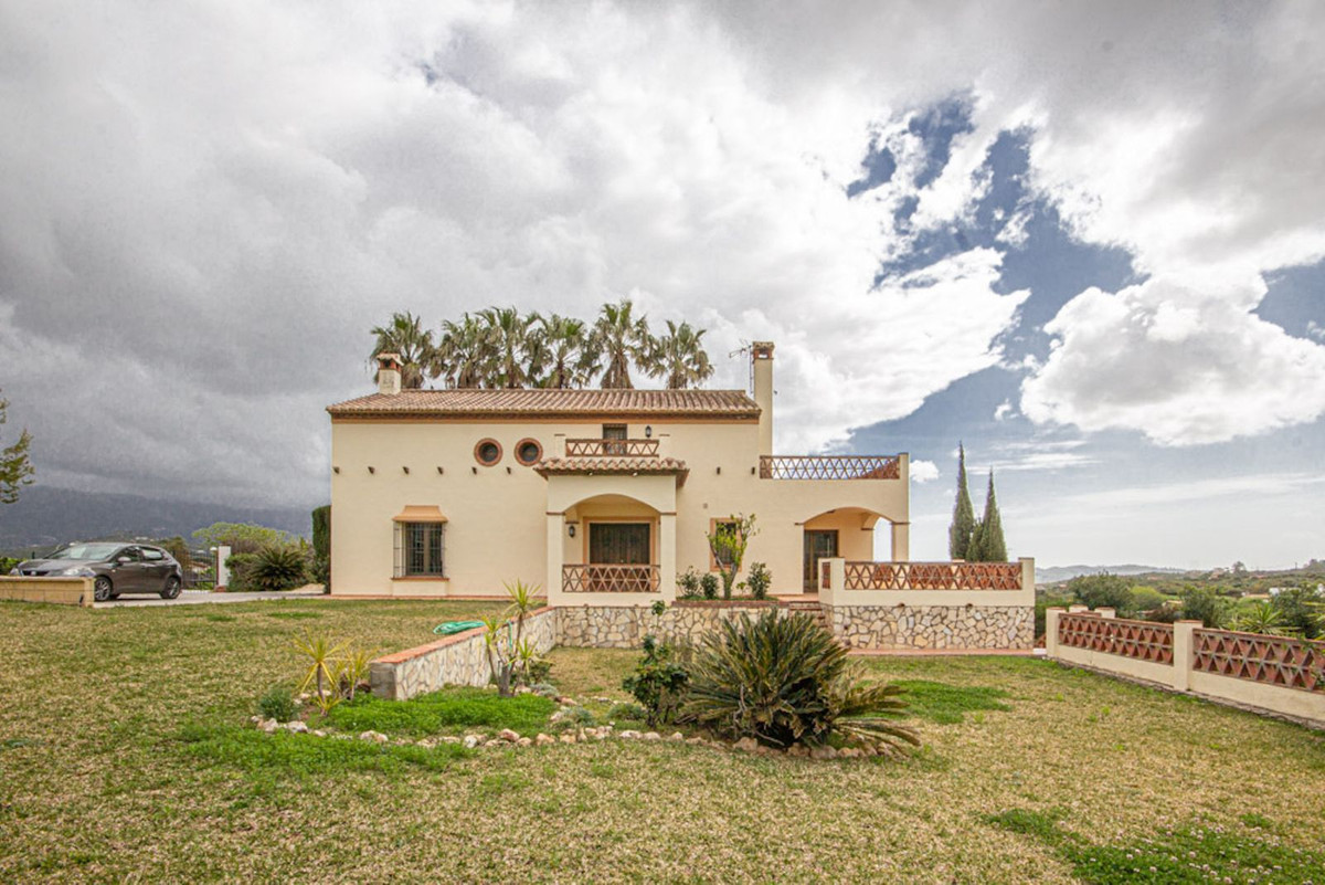 3 Bed Townhouse for sale in La Cala De Mijas Costa Del Sol, Málaga, Spain