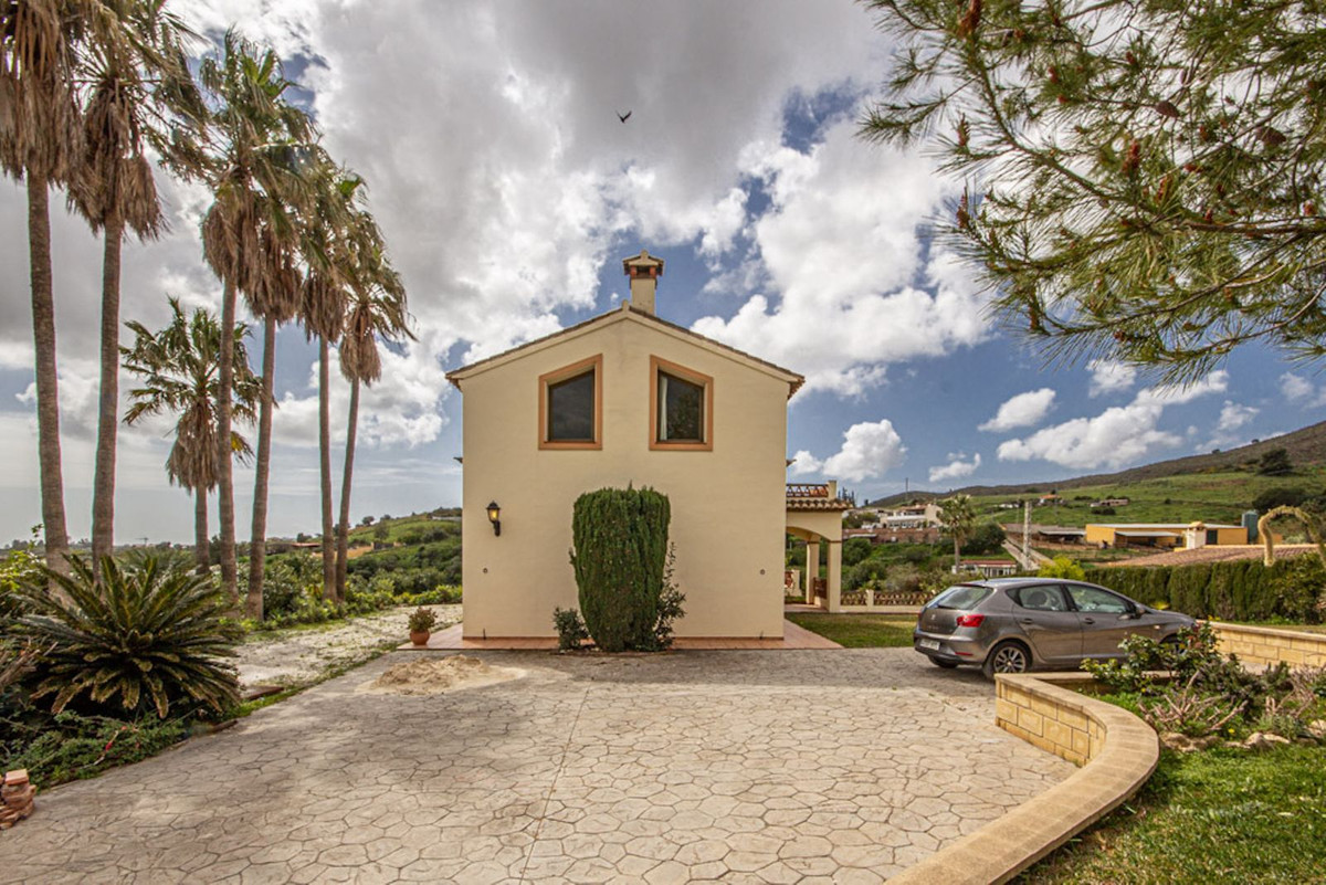 3 Bed Townhouse for sale in La Cala De Mijas Costa Del Sol, Málaga, Spain