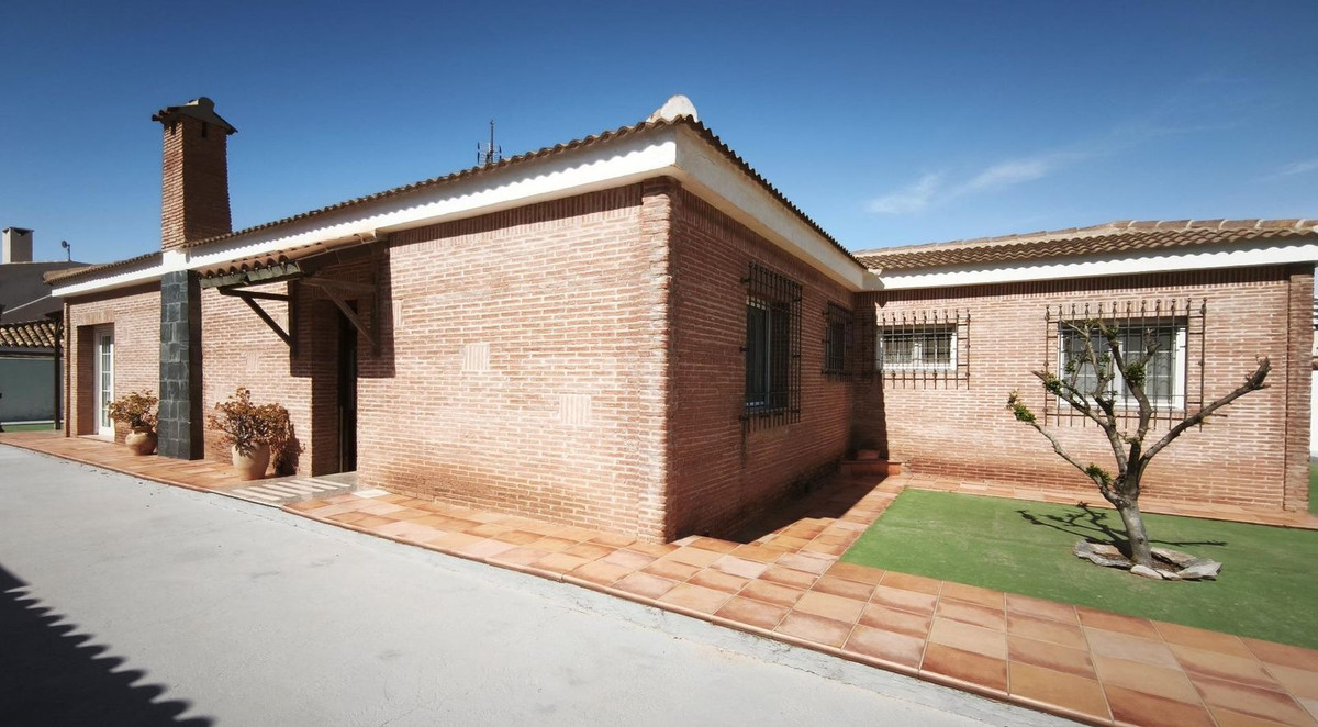 Se vende Villa - Chalet de 4 dormitorios en Costa Calida, Murcia, España