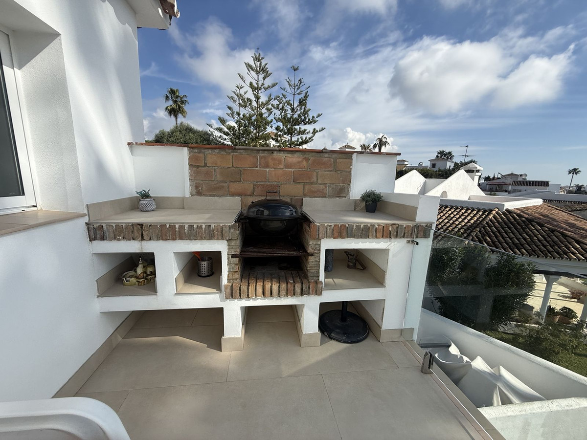 5 Bed Townhouse for sale in Mijas Costa Del Sol, Málaga, Spain