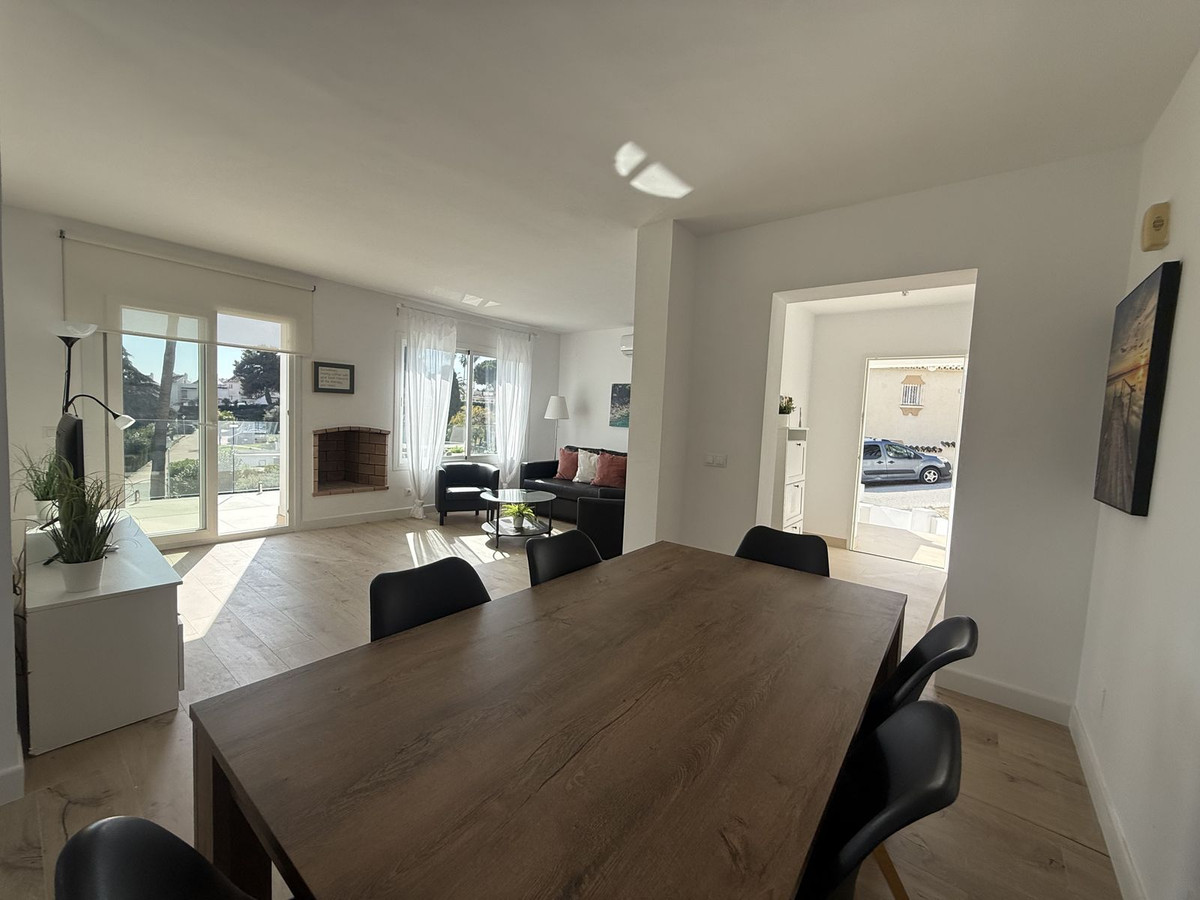 5 Bed Townhouse for sale in Mijas Costa Del Sol, Málaga, Spain