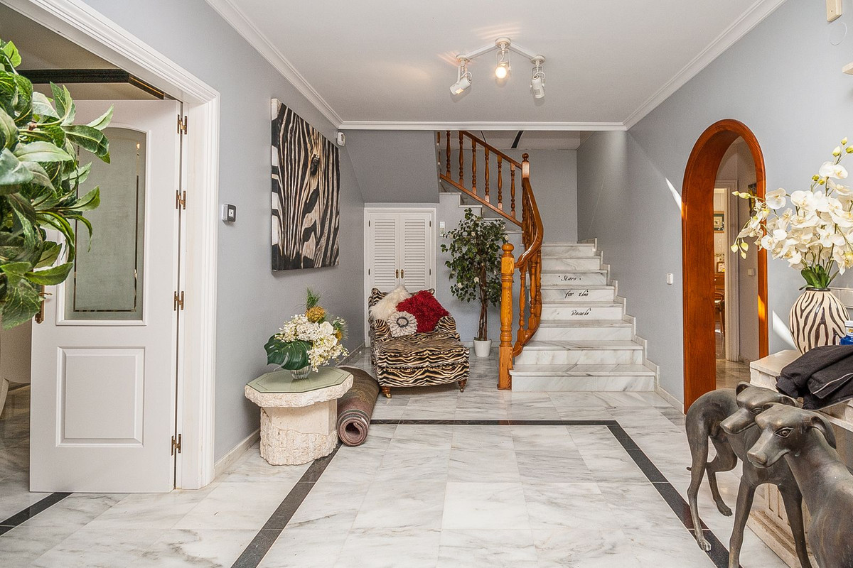 Se vende Villa - Chalet de 5 dormitorios en Costa Del Sol, Málaga, España