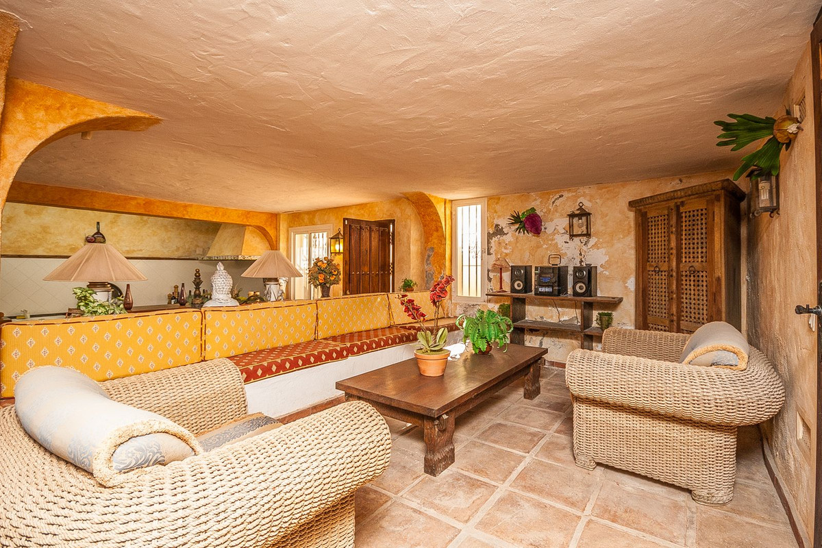 Se vende Villa - Chalet de 5 dormitorios en Costa Del Sol, Málaga, España