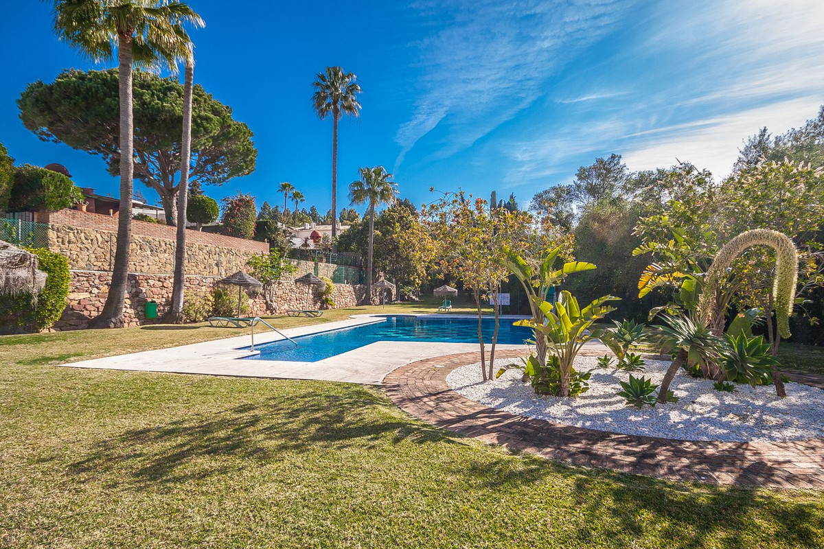 Se vende Villa - Chalet de 5 dormitorios en Costa Del Sol, Málaga, España