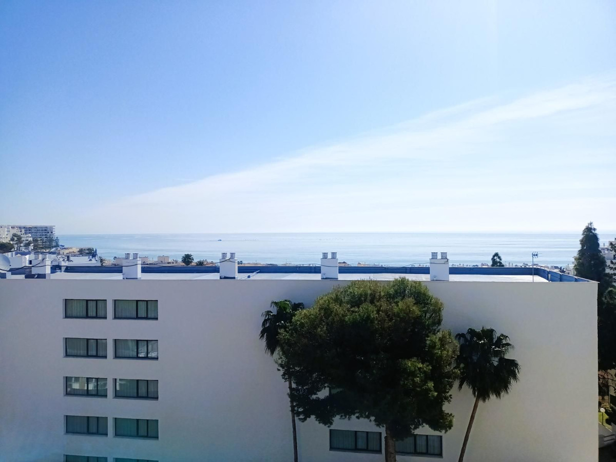 Se vende Apartamento Planta Media de 3 dormitorios en Costa Del Sol, Málaga, España