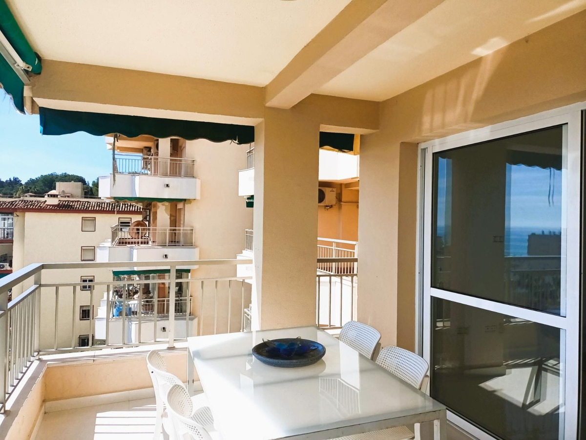 Se vende Apartamento Planta Media de 3 dormitorios en Costa Del Sol, Málaga, España
