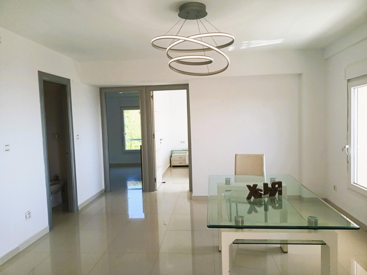 Se vende Apartamento Planta Media de 3 dormitorios en Costa Del Sol, Málaga, España