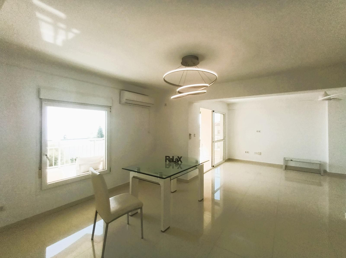 Se vende Apartamento Planta Media de 3 dormitorios en Costa Del Sol, Málaga, España