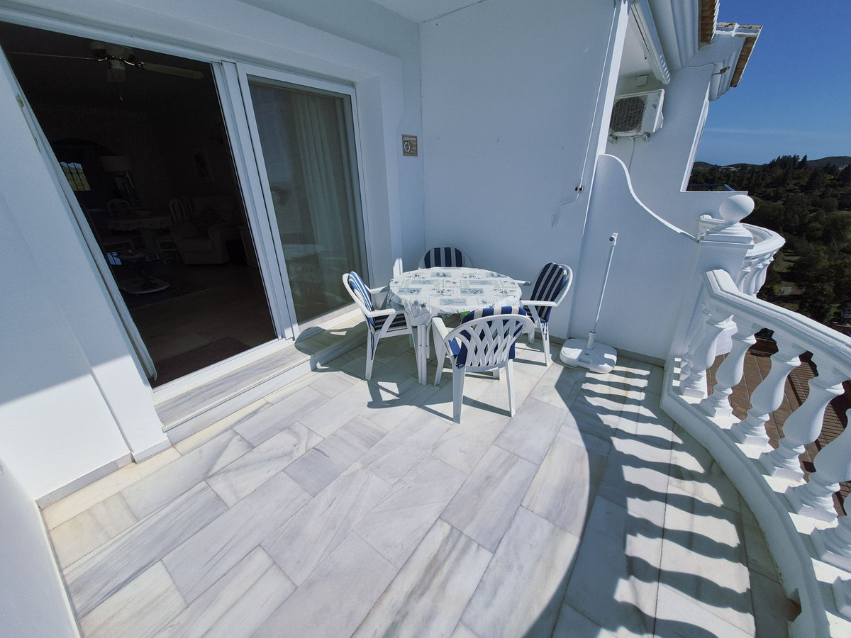 2 Bed Apartment for sale in El Chaparral Costa Del Sol, Málaga, Spain