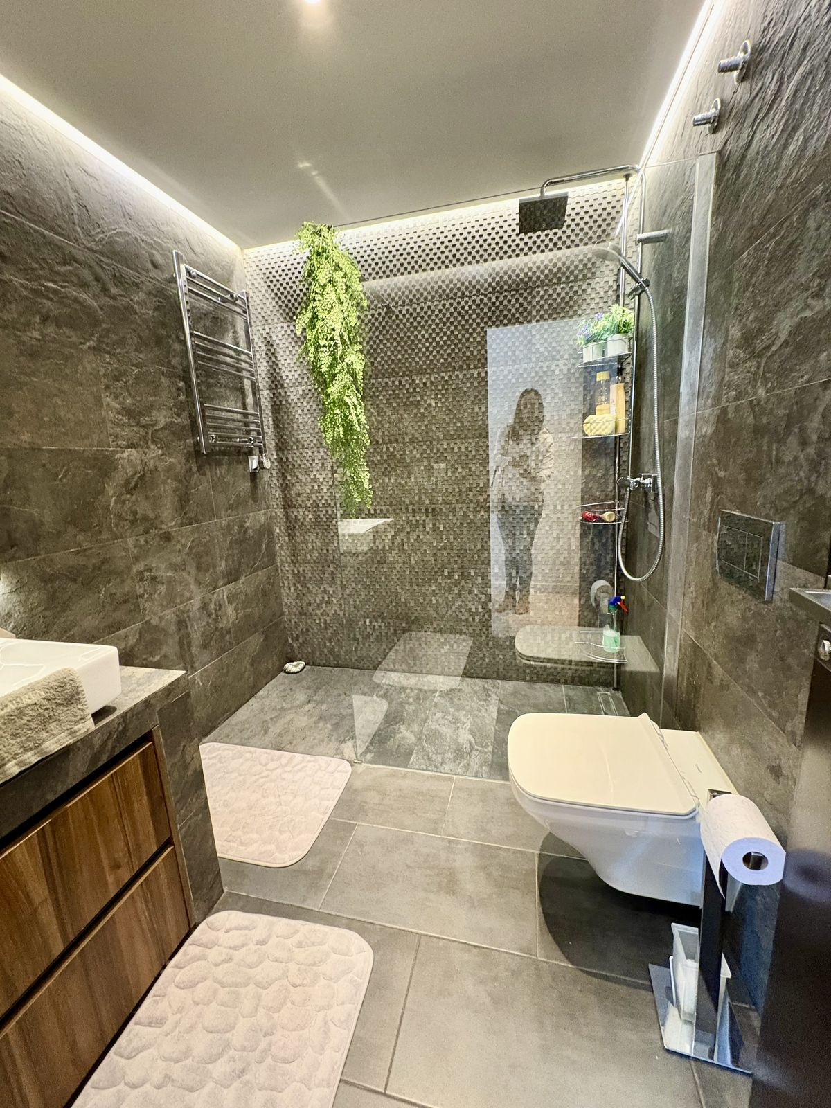 2 Bed Apartment for sale in La Quinta Costa Del Sol, Málaga, Spain