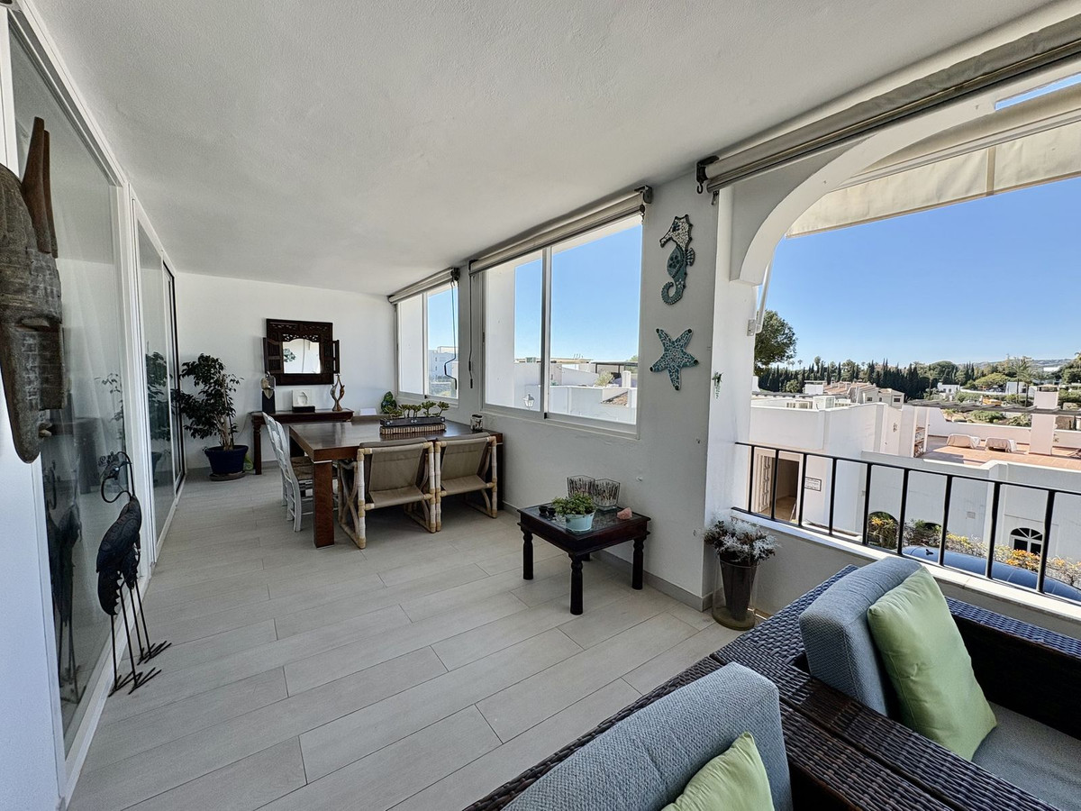 2 Bed Apartment for sale in La Quinta Costa Del Sol, Málaga, Spain