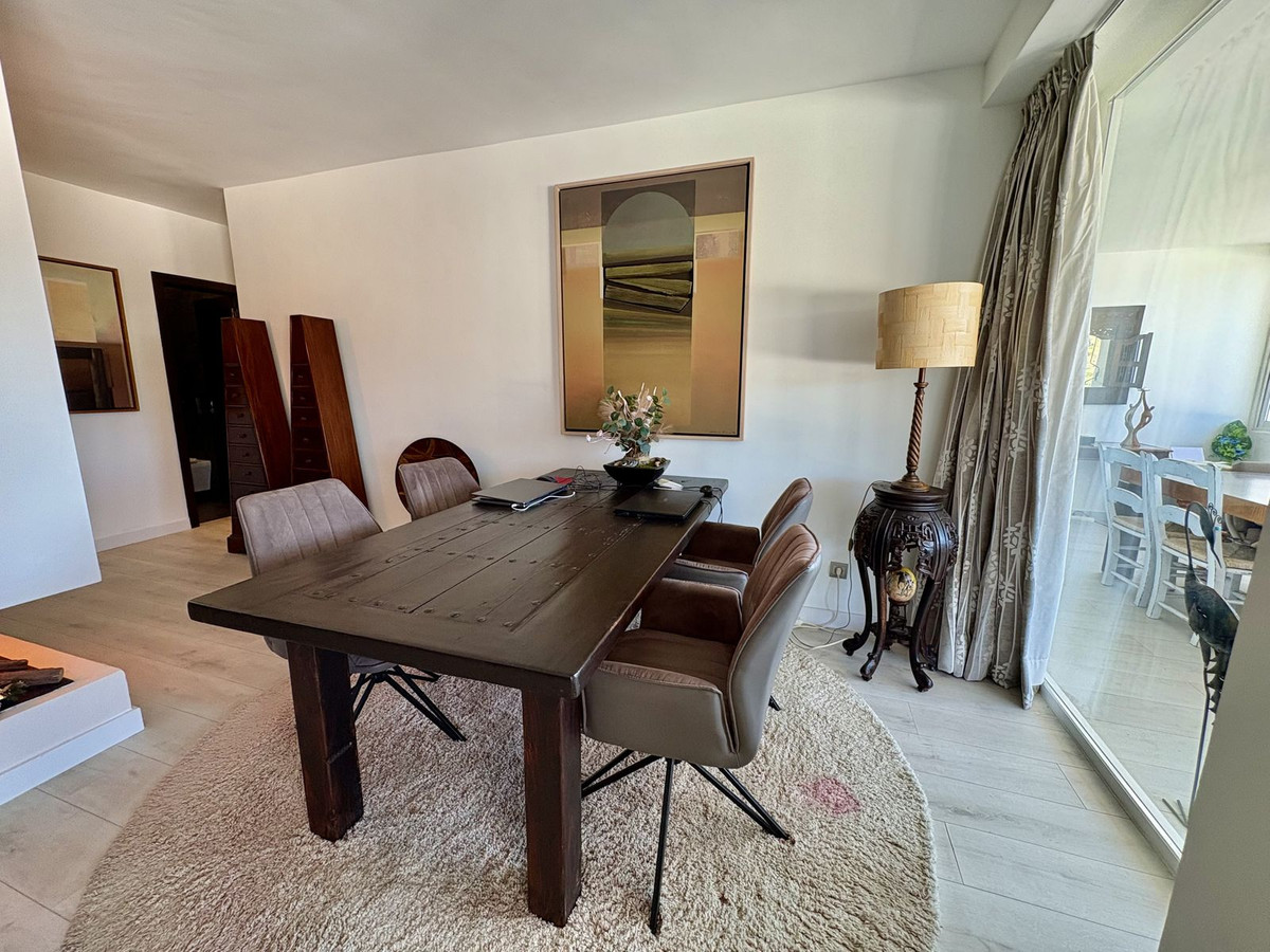 2 Bed Apartment for sale in La Quinta Costa Del Sol, Málaga, Spain