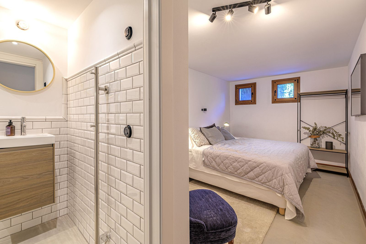 4 Bed Townhouse for sale in Selwo Costa Del Sol, Málaga, Spain