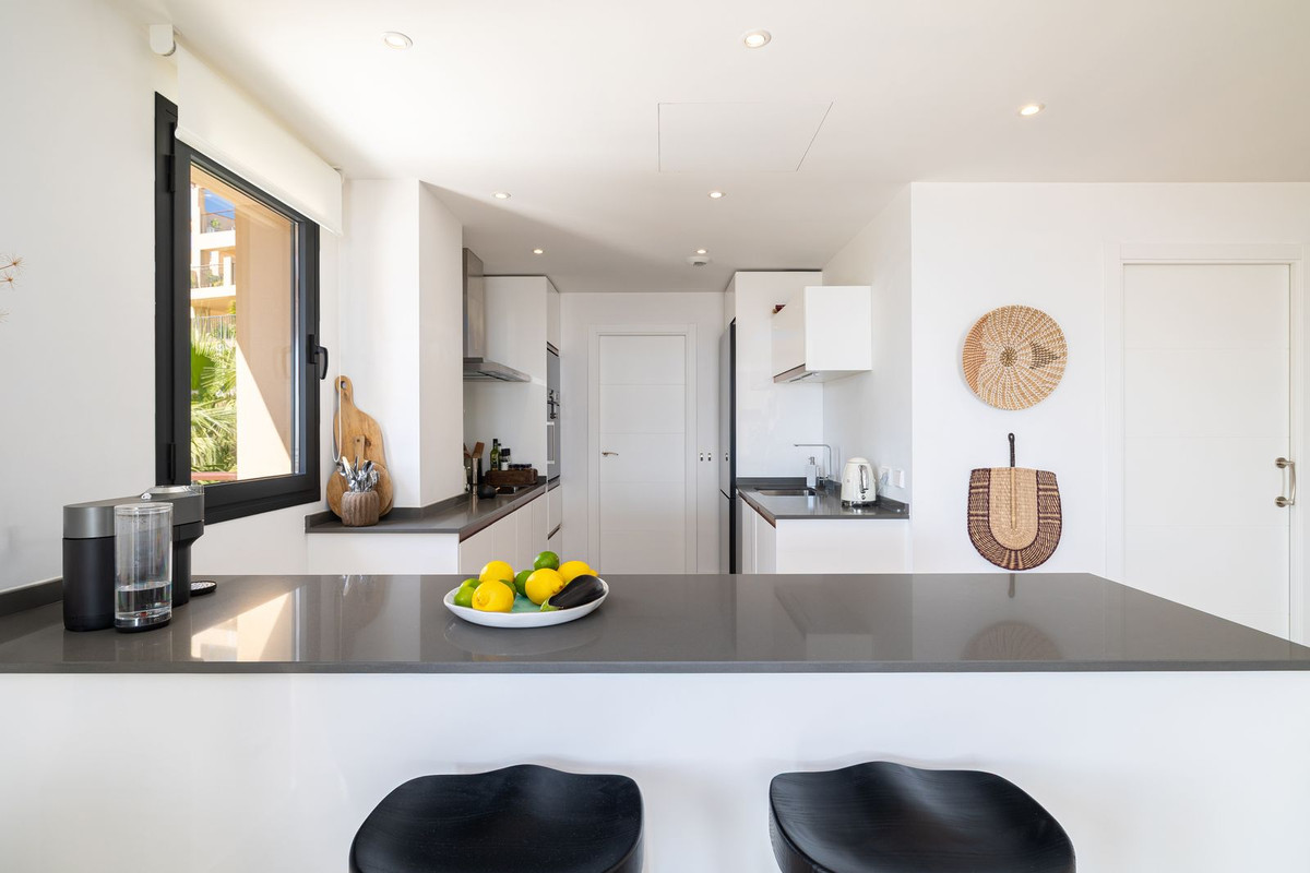 2 Bed Apartment for sale in Benahavís Costa Del Sol, Málaga, Spain