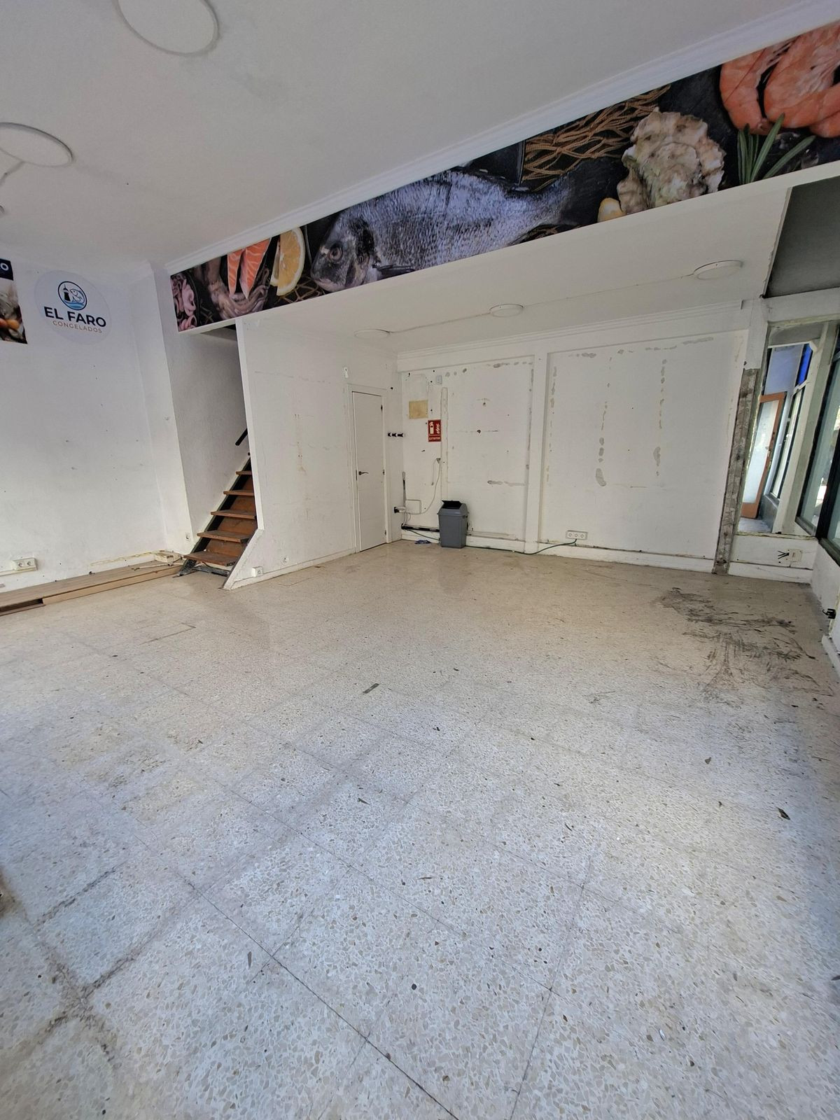 Se vende Tienda  en Costa Del Sol, Málaga, España