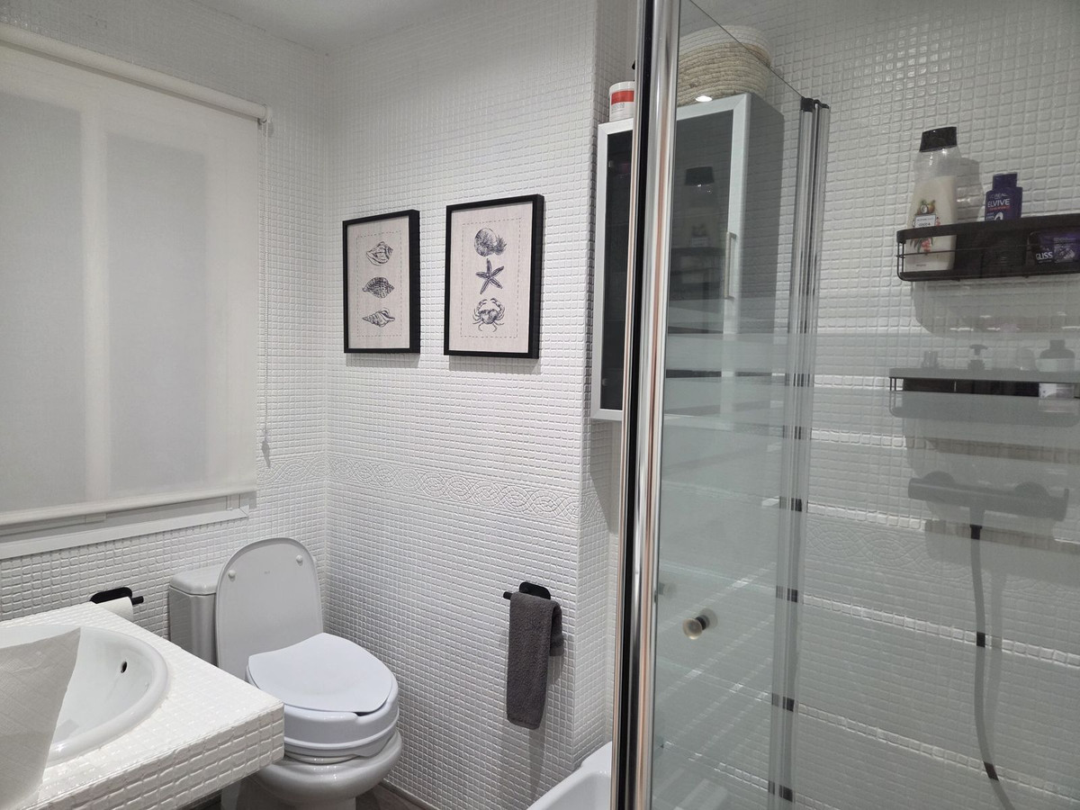 2 Bed Apartment for sale in Marbella Costa Del Sol, Málaga, Spain