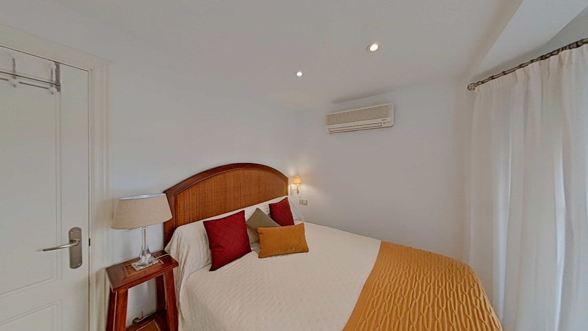 2 Bed Apartment for sale in Marbella Costa Del Sol, Málaga, Spain