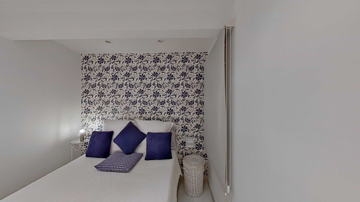 2 Bed Apartment for sale in Marbella Costa Del Sol, Málaga, Spain