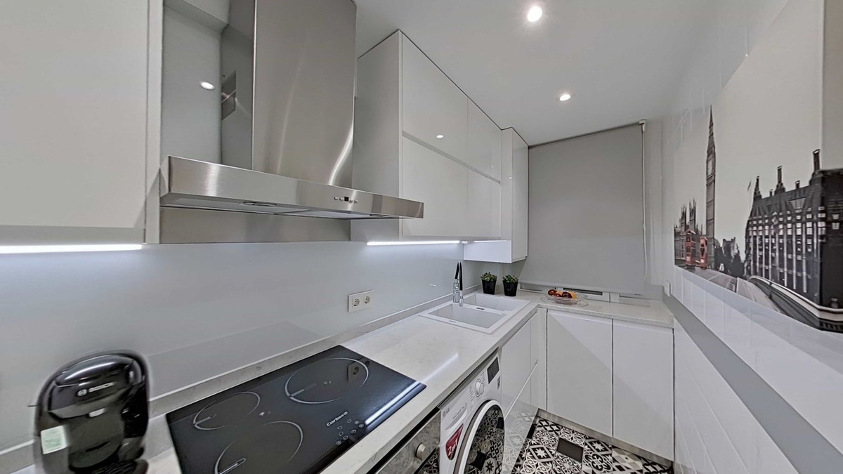 2 Bed Apartment for sale in Marbella Costa Del Sol, Málaga, Spain