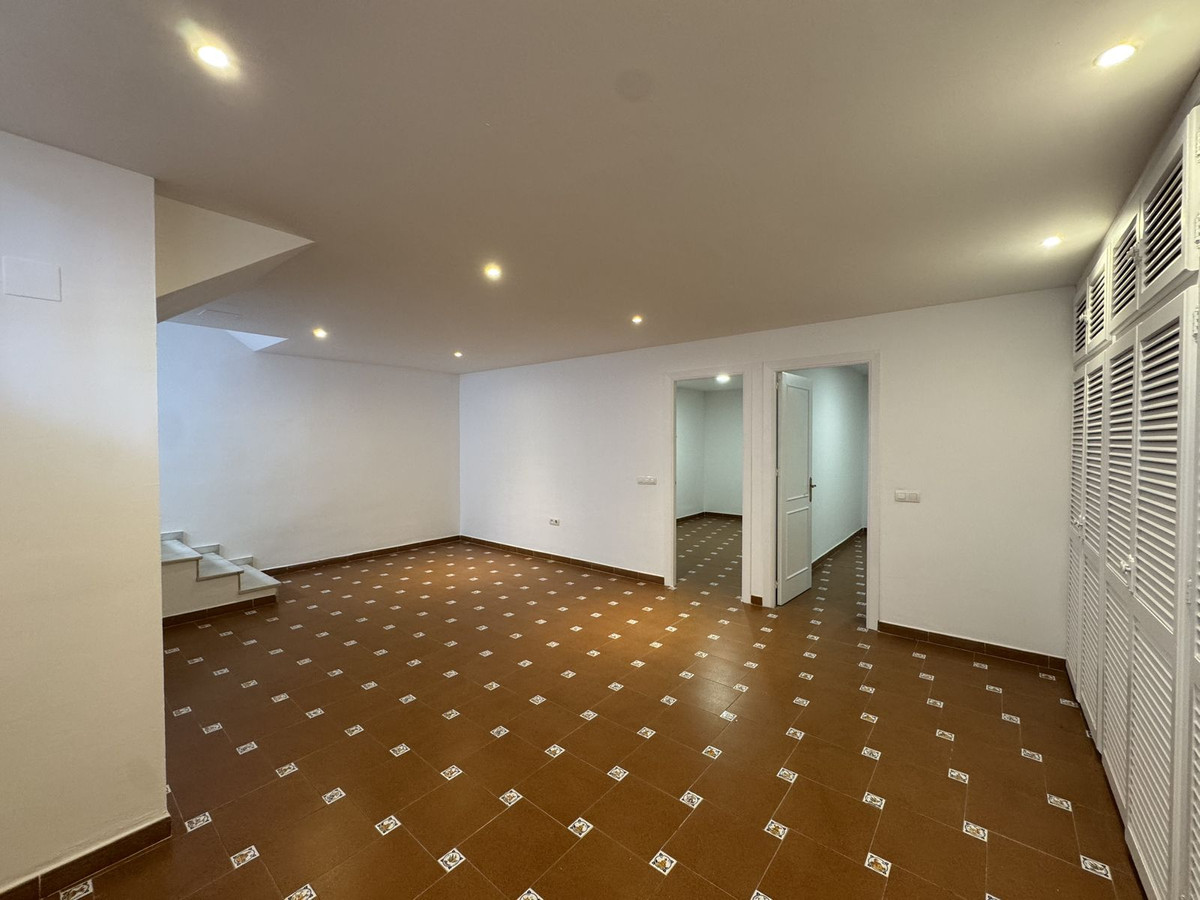 Se vende Adosada de 7 dormitorios en Costa Del Sol, Málaga, España