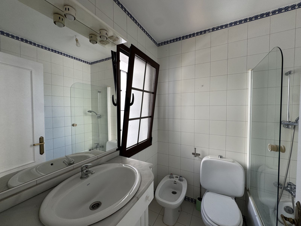 Se vende Adosada de 7 dormitorios en Costa Del Sol, Málaga, España