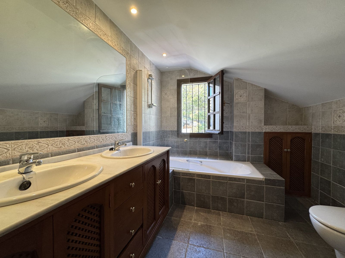 Se vende Adosada de 7 dormitorios en Costa Del Sol, Málaga, España