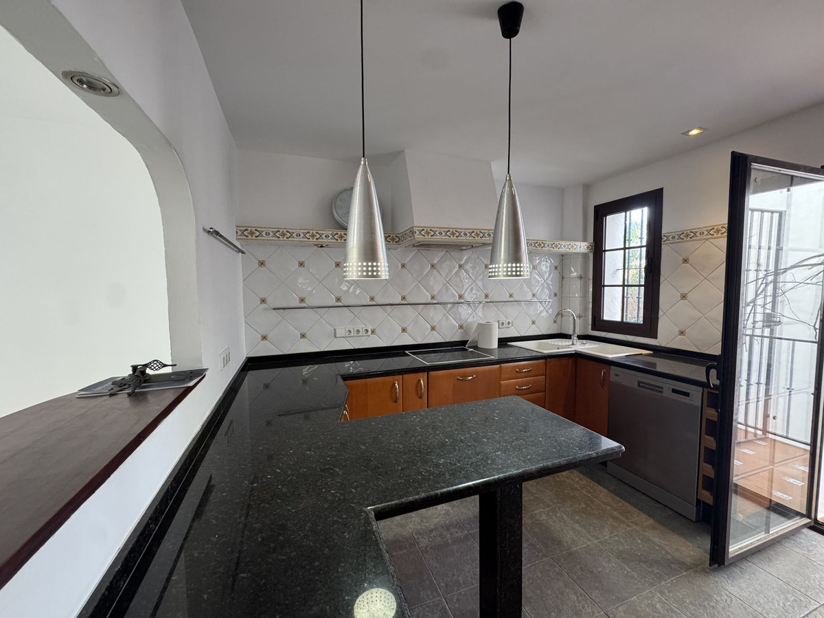 Se vende Adosada de 7 dormitorios en Costa Del Sol, Málaga, España